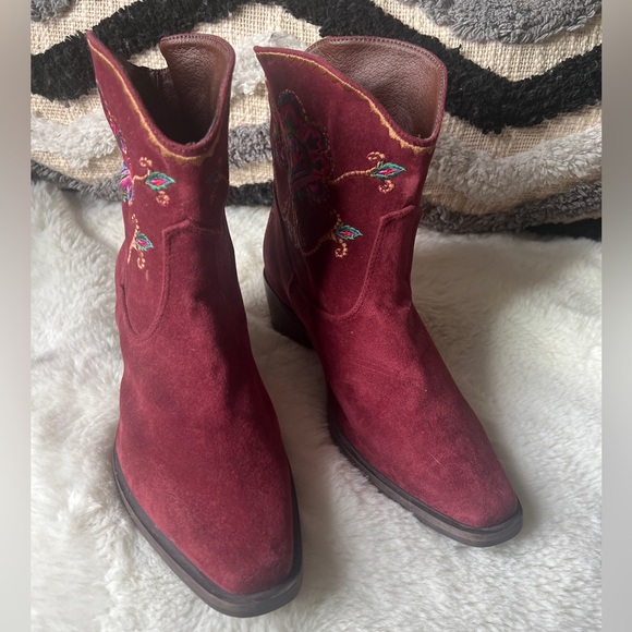FARM RIO Marsala Boho EMBROIDERED Western ankle booties Size 7 US 36 EU - Picture 4 of 17